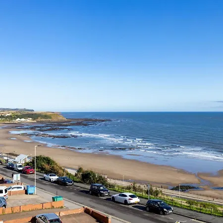 Apartman Pass The Keys Picturesque Sea & Castle View Penthouse Apartment